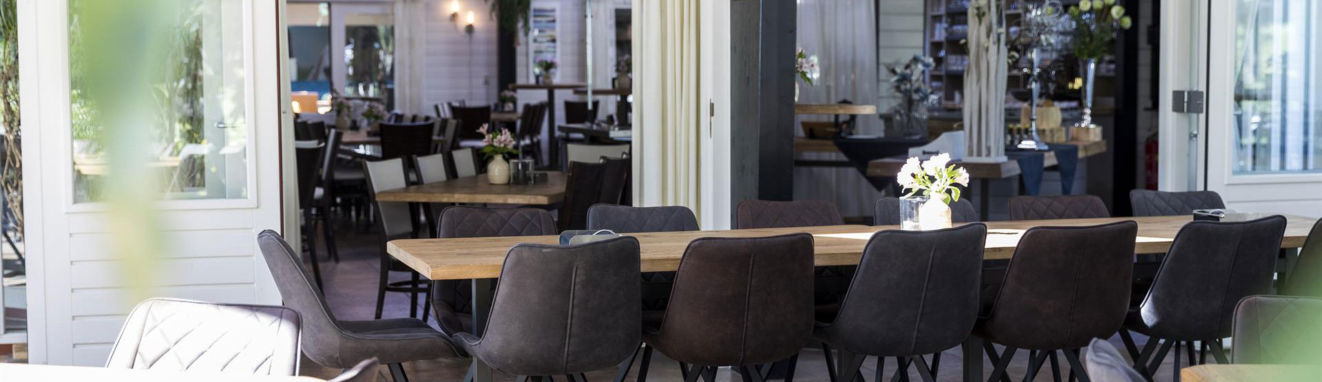 Alle ruimtes kunnen gekoppeld worden, of als losse ruimte ook zeer gezellig in te delen!