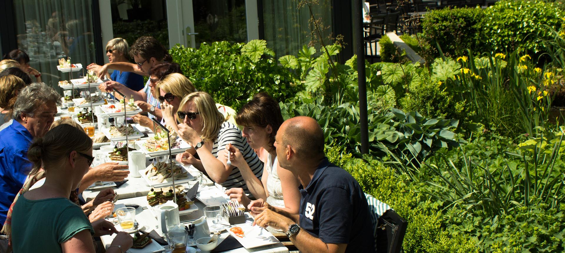 Een gezellige high tea bij de Vierlinden in Goes